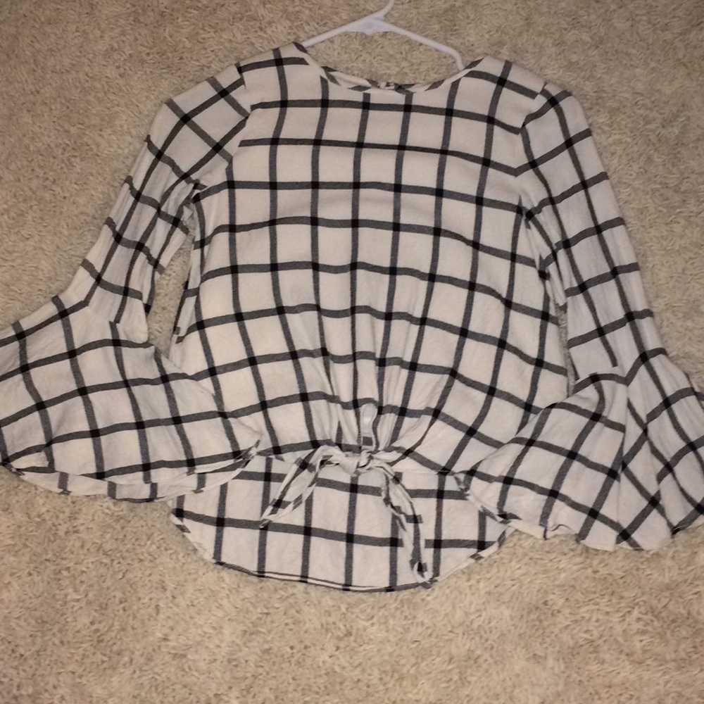 Black and white tie up top